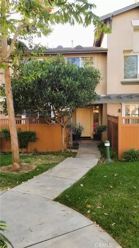 17804 Olive Ct, Carson, CA 90746 photo 3