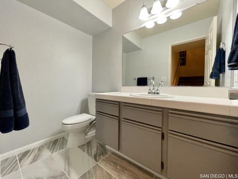 2908 Luciernaga St # E, Carlsbad, CA 92009 photo 21