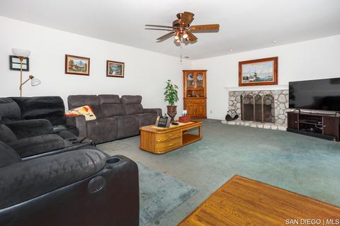 619 Elm Tree Ln, Fallbrook, CA 92028 photo 6