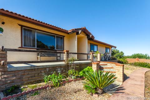 2386 Primrose Ave, Vista, CA 92083 photo 1