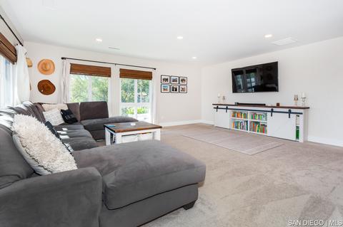 721 Elm Tree Ln, Fallbrook, CA 92028 photo 11