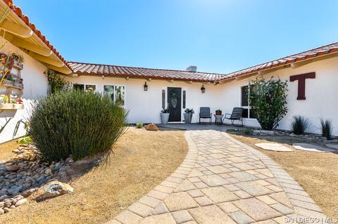 721 Elm Tree Ln, Fallbrook, CA 92028 photo 3