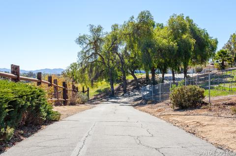 721 Elm Tree Ln, Fallbrook, CA 92028 photo 32