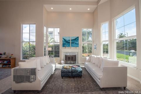 1549 Greenridge Dr, Vista, CA 92081 photo 9