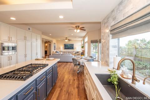 1549 Greenridge Dr, Vista, CA 92081 photo 16