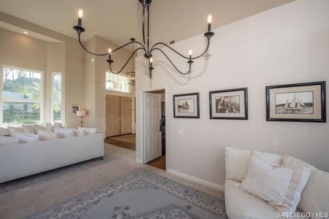 1549 Greenridge Dr, Vista, CA 92081 photo 10
