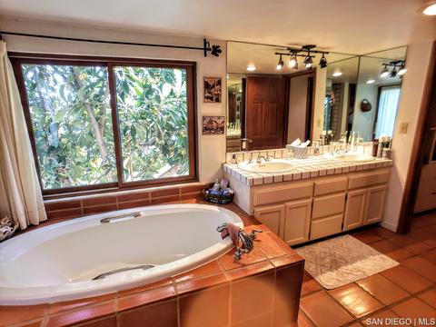 4349 Valle Dr, La Mesa, CA 91941 photo 13