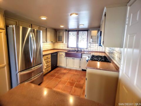 4349 Valle Dr, La Mesa, CA 91941 photo 2