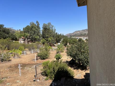 25984 Mesa Rock Rd, Escondido, CA 92026 photo 27
