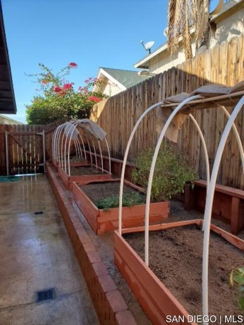 5984 Palencia Dr, Riverside, CA 92509 photo 3