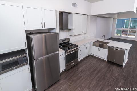 1015 30th St, San Diego, CA 92102