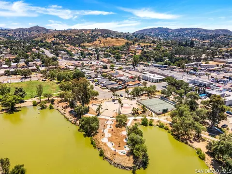9752 Chestnut St, Lakeside, CA 92040 photo 40