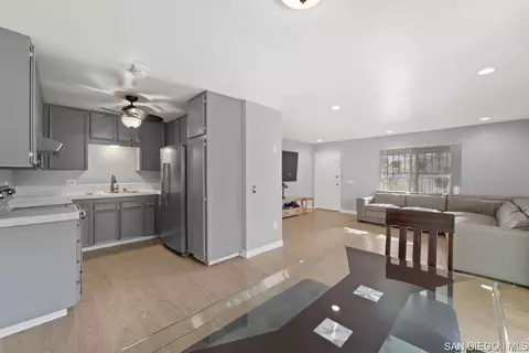 8122 Paradise Valley Ct, Spring Valley, CA 91977 photo 3