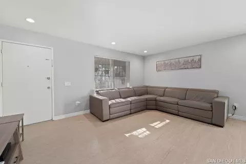 8122 Paradise Valley Ct, Spring Valley, CA 91977 photo 10
