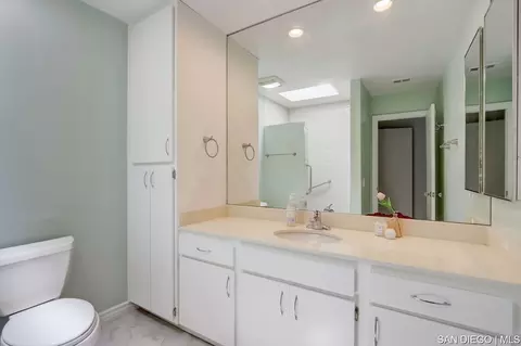 1031 Eider Way, Oceanside, CA 92057 photo 14