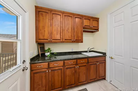 10310 Circa Valle Verde, El Cajon, CA 92021 photo 29