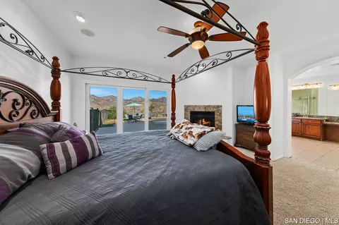 10310 Circa Valle Verde, El Cajon, CA 92021 photo 21