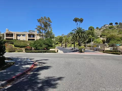 7001 Ballena Way UNIT 27, Carlsbad, CA 92009