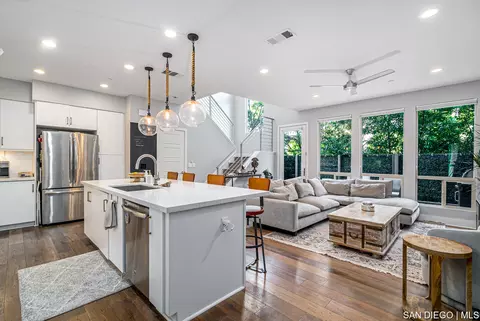 2325 Aperture Cir, San Diego, CA 92108