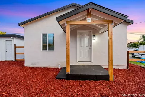 618 D St, Ramona, CA 92065
