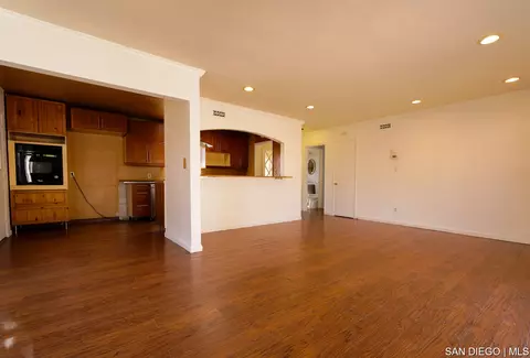 866 N Beech St, Escondido, CA 92026 photo 4