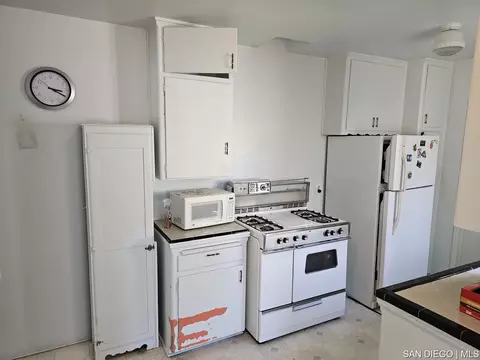 417 Gardner St, El Cajon, CA 92020 photo 8