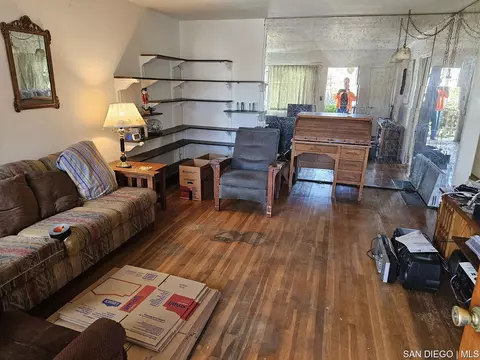 417 Gardner St, El Cajon, CA 92020 photo 3