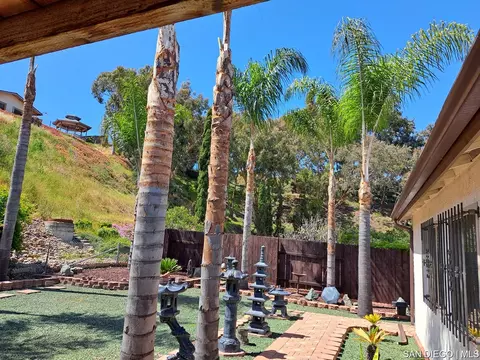 Exterior - 8303 Aqua View Ct, Spring Valley, CA 91977 photo 4 of 9