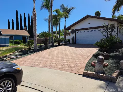 8303 Aqua View Ct, Spring Valley, CA 91977