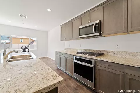 35858 Esperia Way, Fallbrook, CA 92028 photo 11