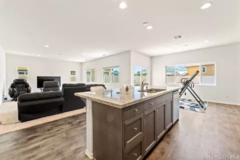 35858 Esperia Way, Fallbrook, CA 92028 photo 10