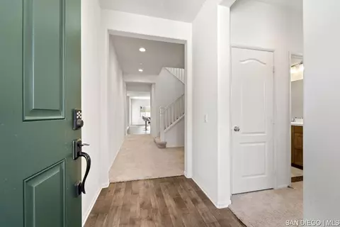 35858 Esperia Way, Fallbrook, CA 92028 photo 2