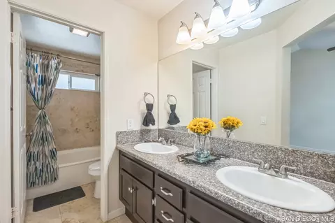Bath - 3875 King St, La Mesa, CA 91941 photo 1 of 2