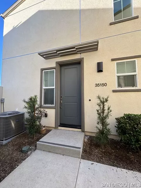 35150 Blossom Pl, Fallbrook, CA 92028