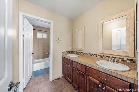 9648 Eucalyptus St, Spring Valley, CA 91977 photo 25