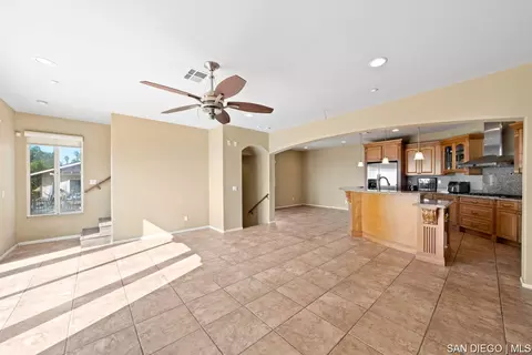 9648 Eucalyptus St, Spring Valley, CA 91977 photo 10