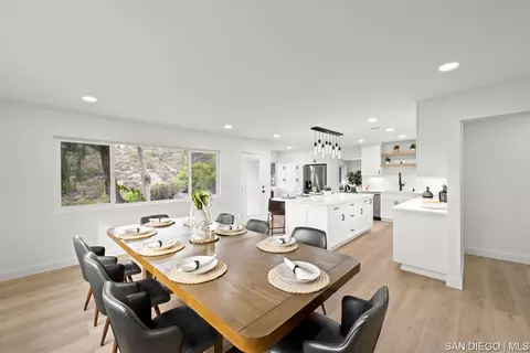 Dining - 13764 Jamul Dr, Jamul, CA 91935 photo 3 of 4