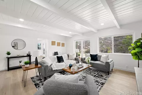 Living - 13764 Jamul Dr, Jamul, CA 91935 photo 2 of 5