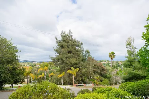 627 Elm Tree Ln, Fallbrook, CA 92028 photo 17