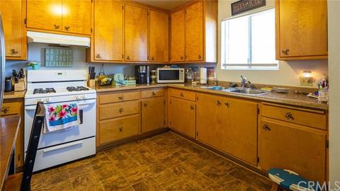 329 Vine St, Paso Robles, CA 93446 photo 8