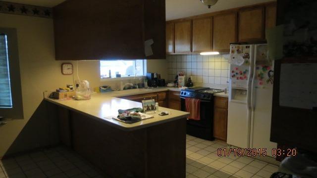 15305 Orange St, Hesperia, CA 92345 photo 4