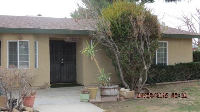 15305 Orange St, Hesperia, CA 92345 photo 2