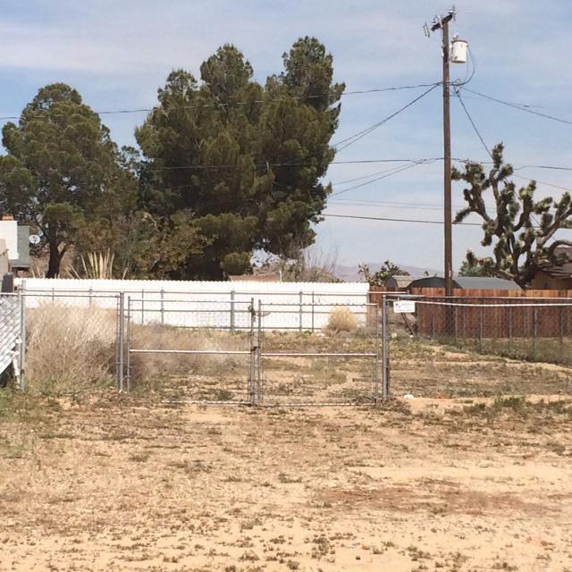 20440 Shawnee Rd, Apple Valley, CA 92308 photo 2