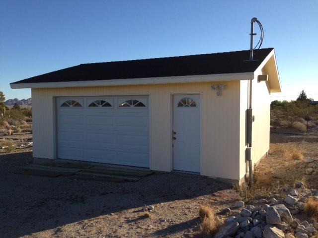9127 Fairlane Rd, Lucerne Valley, CA 92356 photo 2