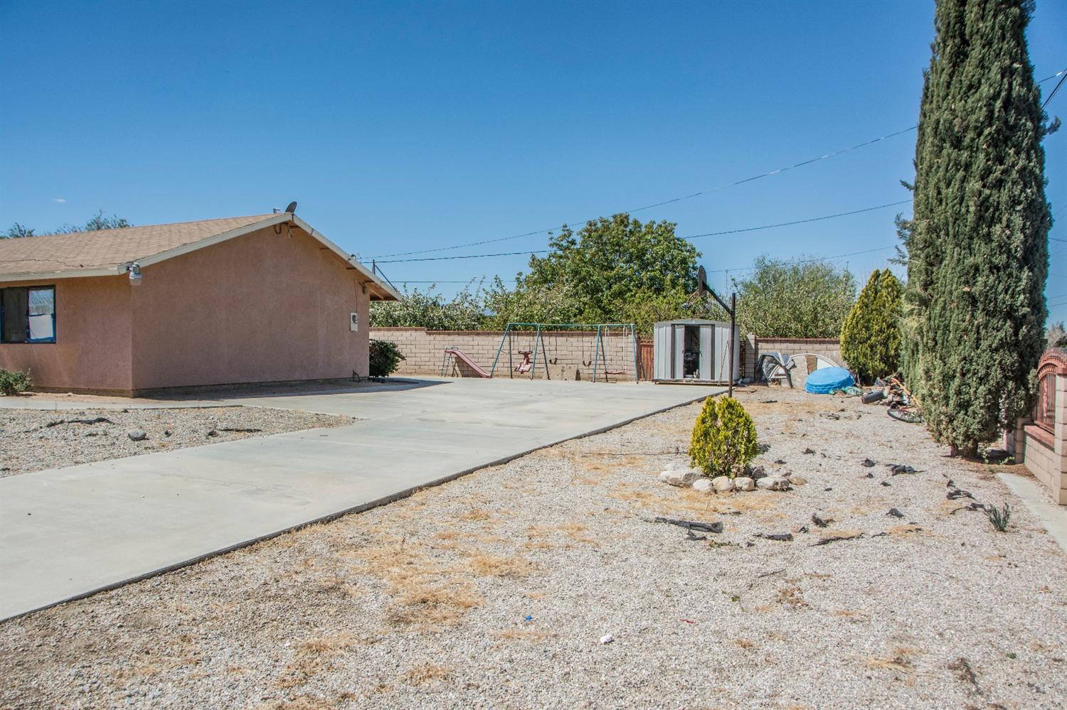 9110 8th Ave, Hesperia, CA 92345 photo 23