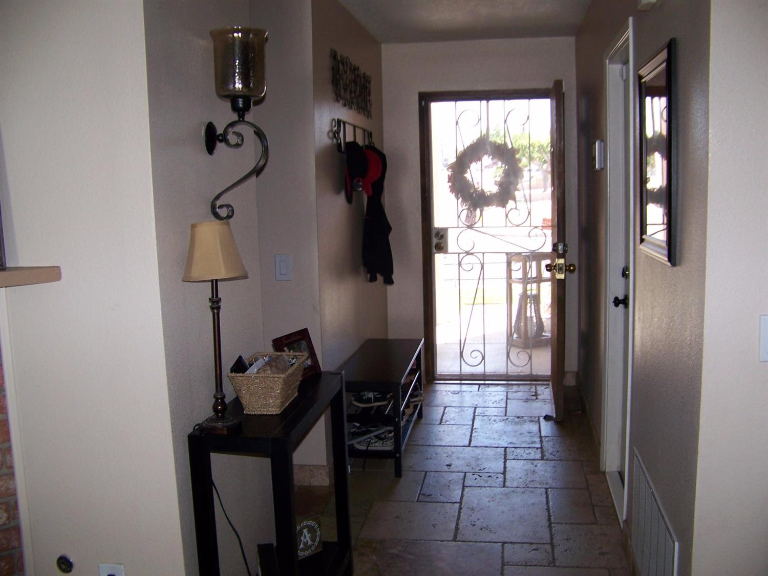 921 Ocotillo Dr, Barstow, CA 92311 photo 8