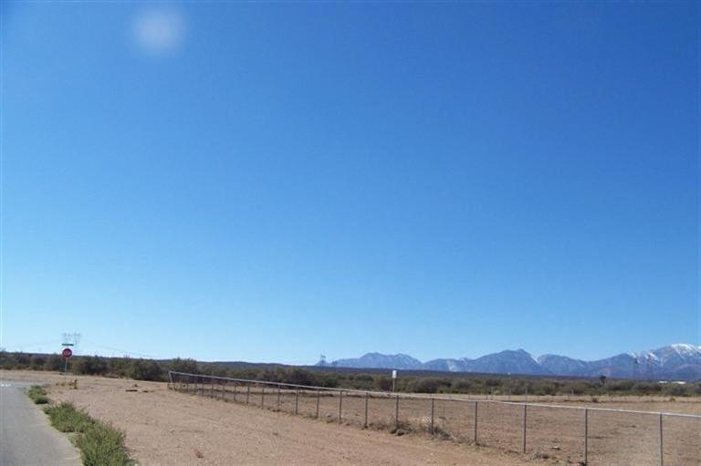 8141 Beaver, Phelan, CA 92371 photo 5