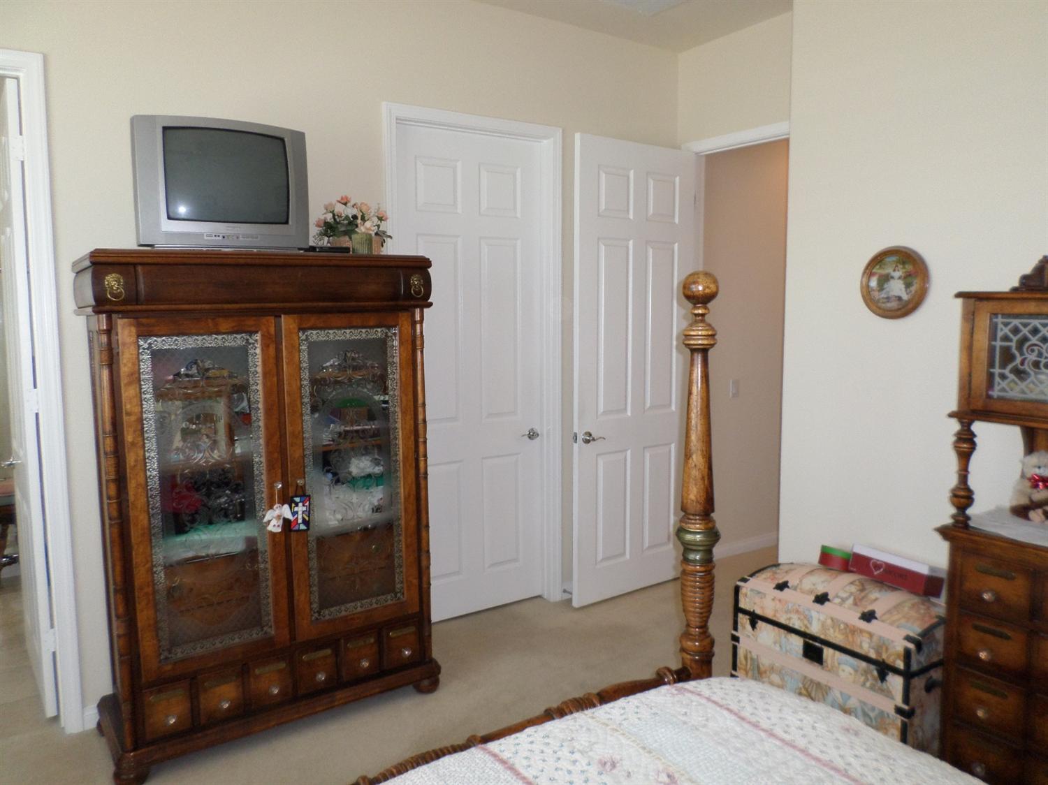 Undisclosed, Apple Valley, CA 92308 photo 10