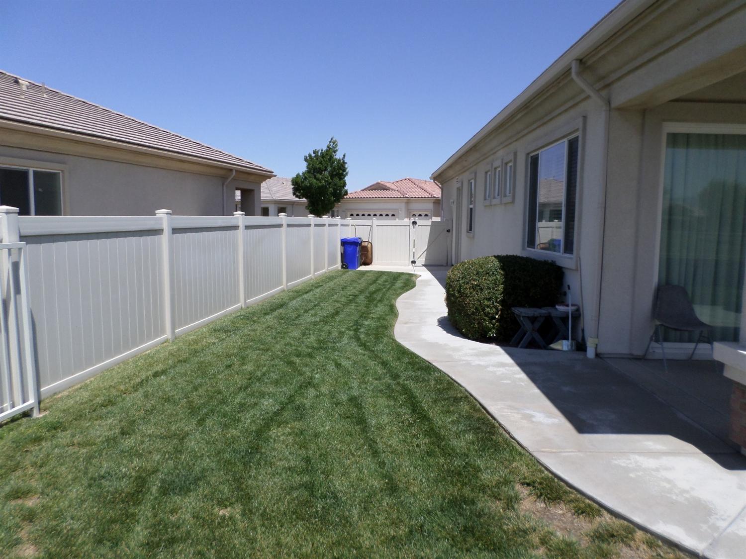 Undisclosed, Apple Valley, CA 92308 photo 15