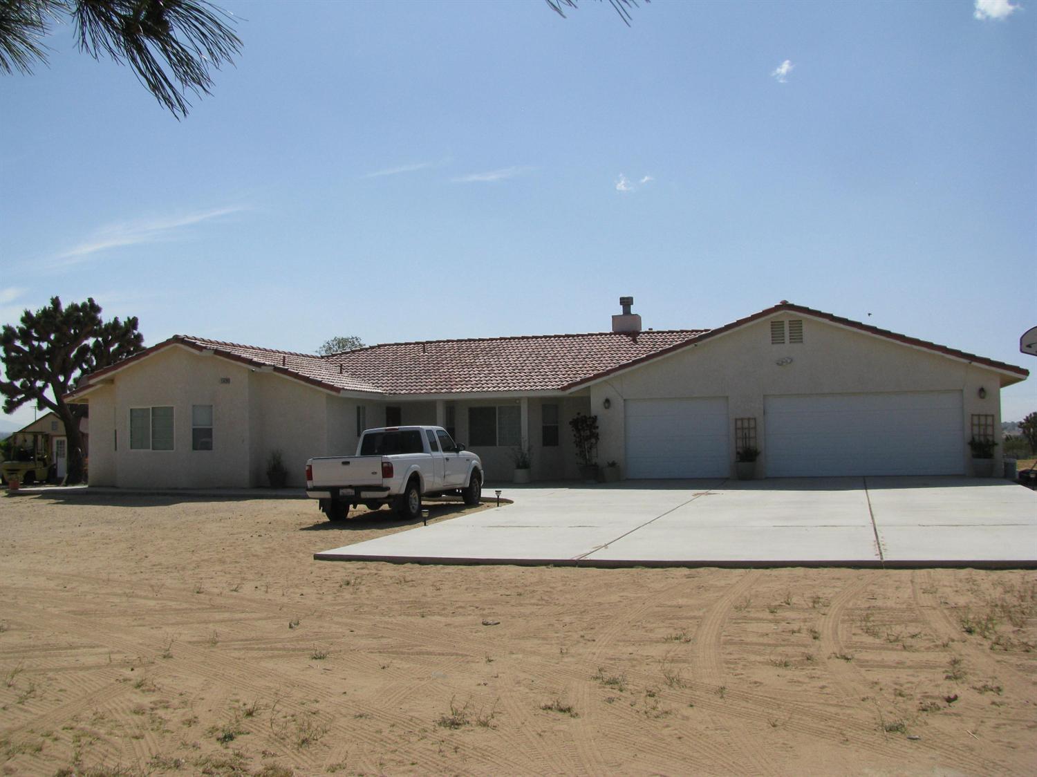 11429 Cottontail Ln, Apple Valley, CA 92308 photo 1